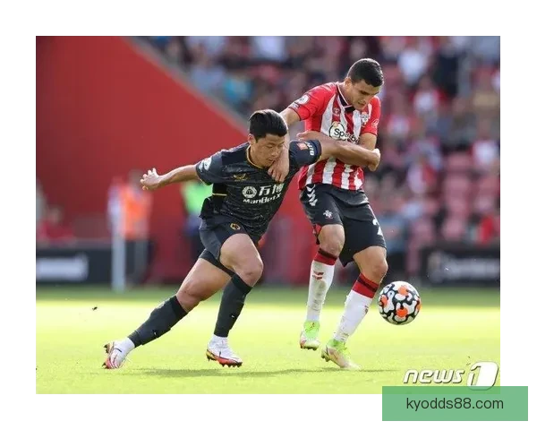 队友助攻风车扣篮得9分 未来我要更炫酷的扣篮来引领风潮