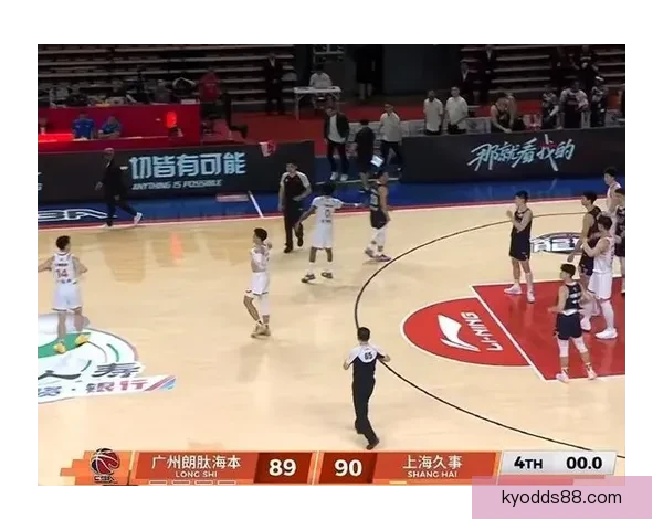 CBA上海逆袭山西终结对手连胜古德温31分7篮板强势回归破旧主防线